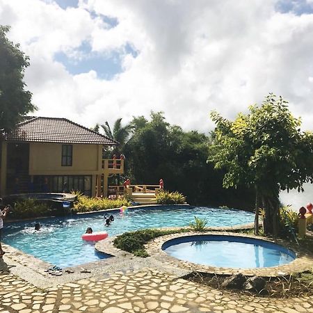 Dolores  Porta Verde Resort Villas Caliraya מראה חיצוני תמונה